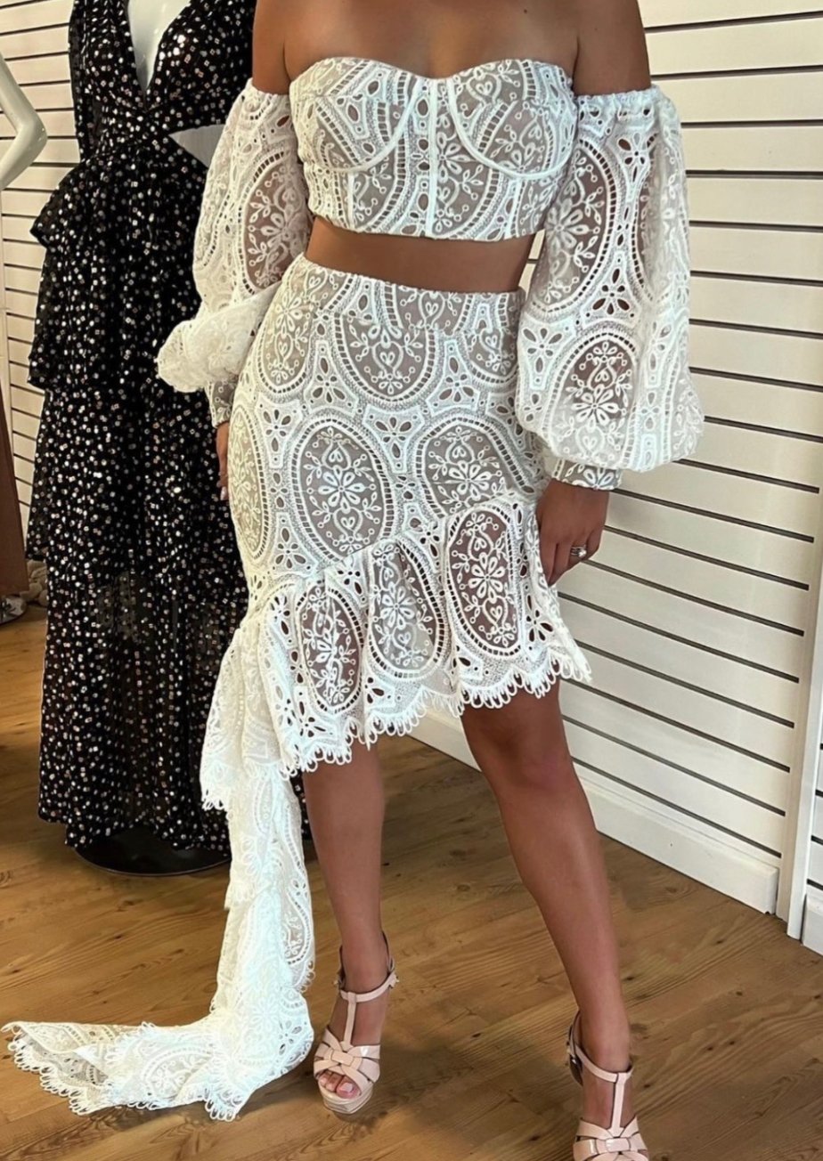 Savanna Lantern Sleeve Top | Sleeve Top | Private Label Styles